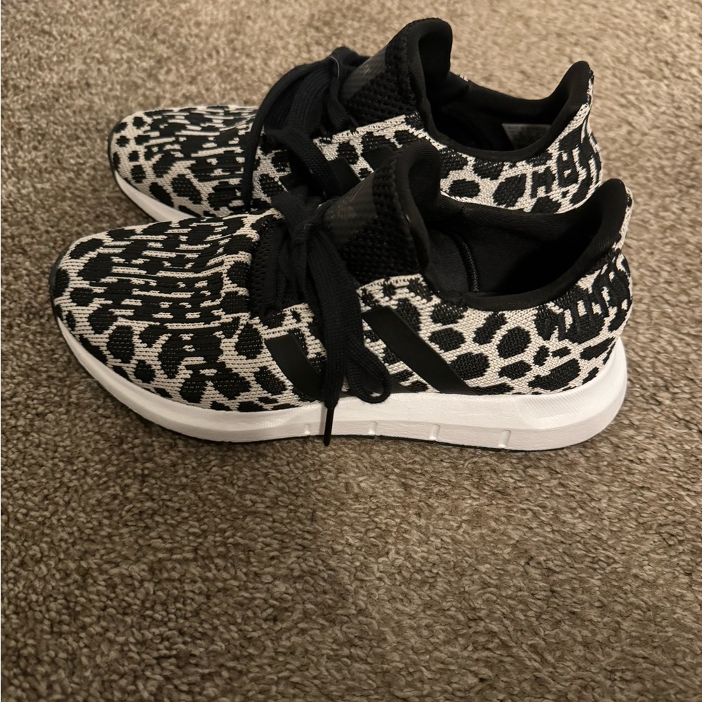 Size 5 never worn